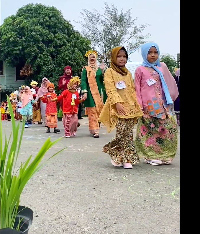 Memperingati Hari Kartini